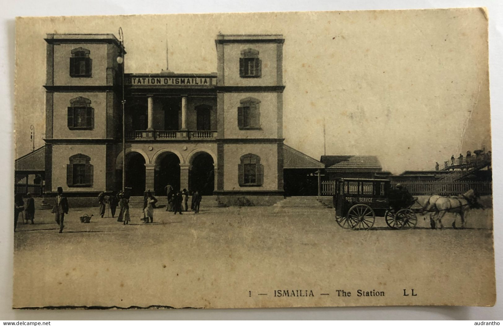 CPA Egypte ISMAILIA - The Station - La Gare Animé - Attelage Chevaux Postal Service Et Personnages - Ismailia