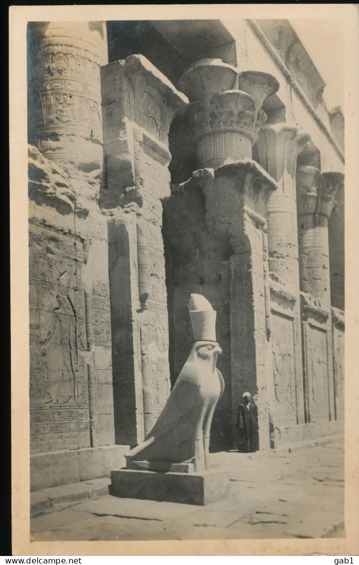 Egypte --- Edfu -- A Statue Of God Horus - Edfou