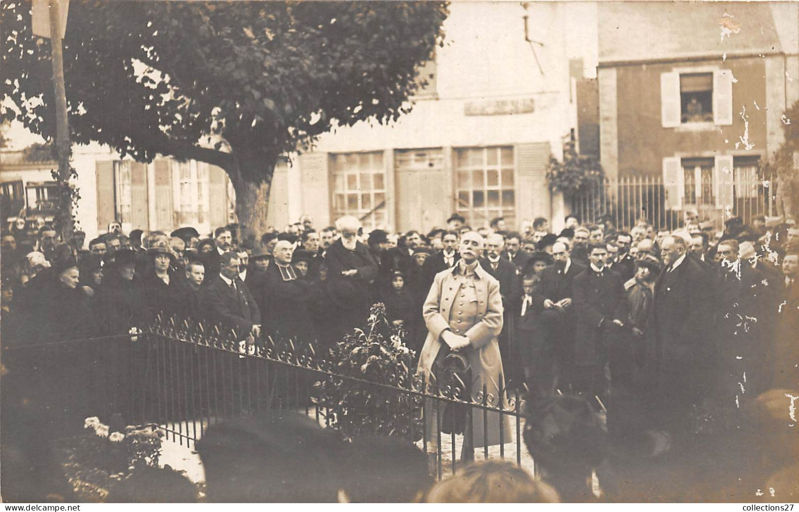 78-LE-MESNIL-SAINT-DENIS- CARTE-PHOTO- INAUGURATION DU MONUMENT AUX MORTS - Le Mesnil Saint Denis