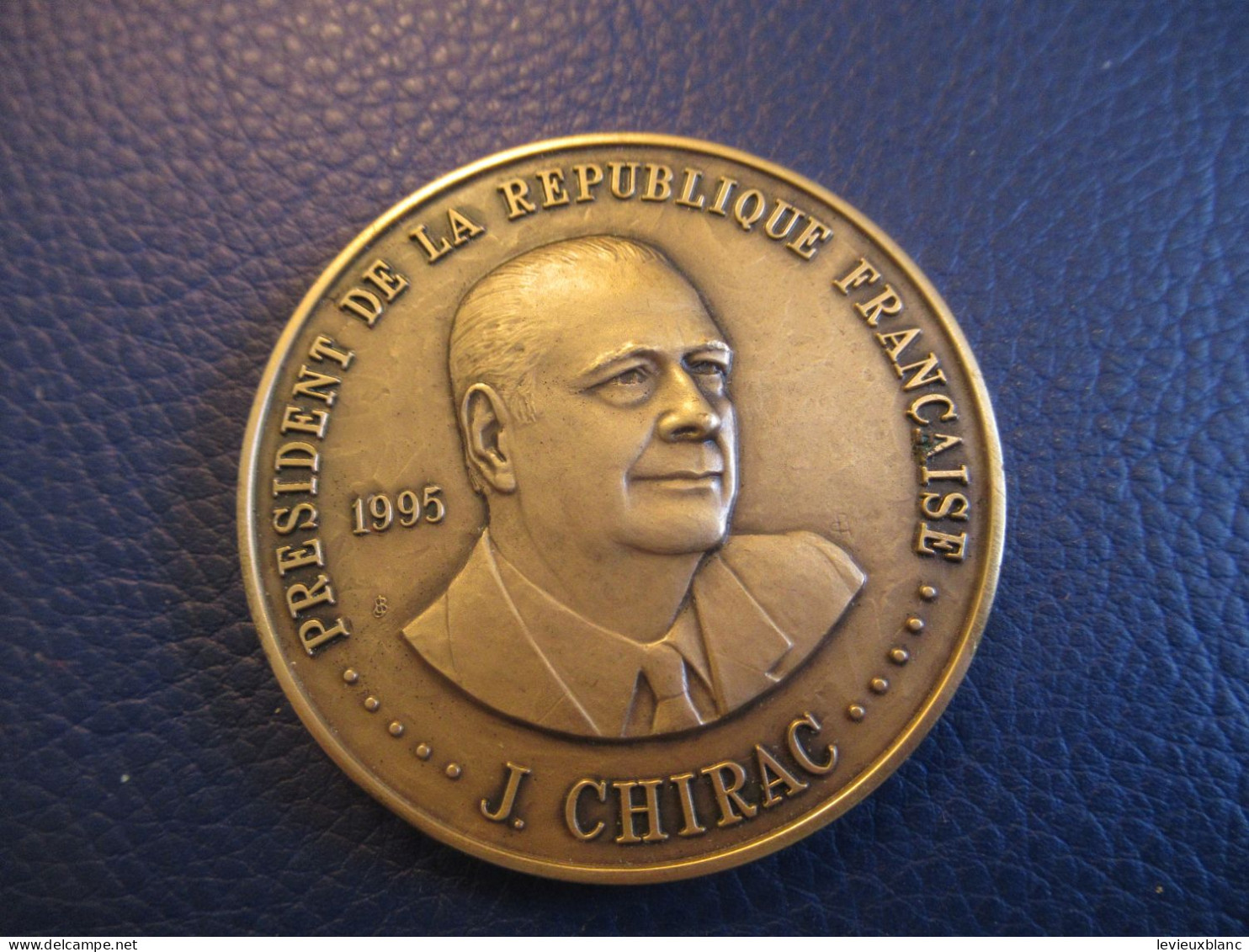 Médaille Commémorative/ J.CHIRAC  Président De La République Française/ Cinquiéme République 1958/1995        MED430 - France