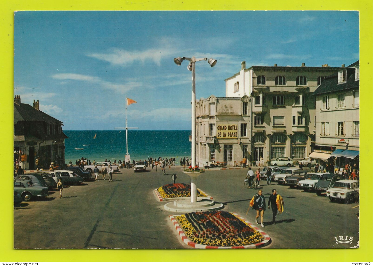 50 COUTAINVILLE Vers Blainville N°1730 Pl De Gaulle 1973 Citroën DS 2CV Peugeot 404 Renault R8 Volvo Hôtel De La Plage - Blainville Sur Mer