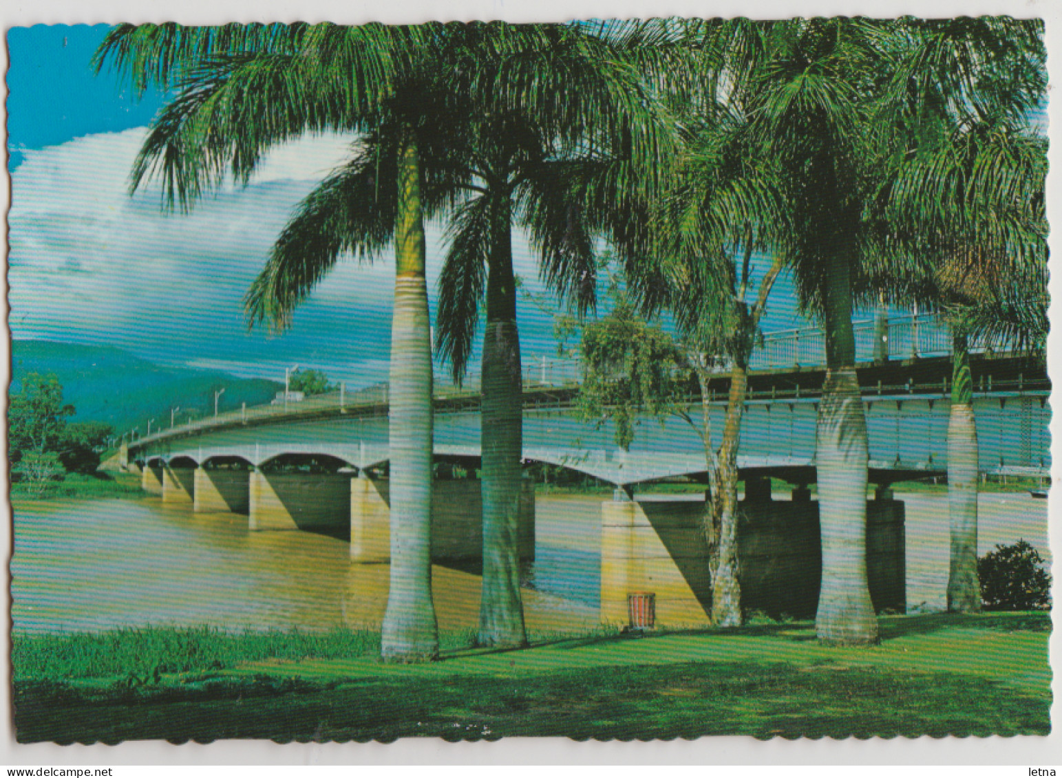 Australia QUEENSLAND QLD Traffic Bridge Over Fitzroy River ROCKHAMPTON Murray Views W9B Postcard C1970s - Rockhampton