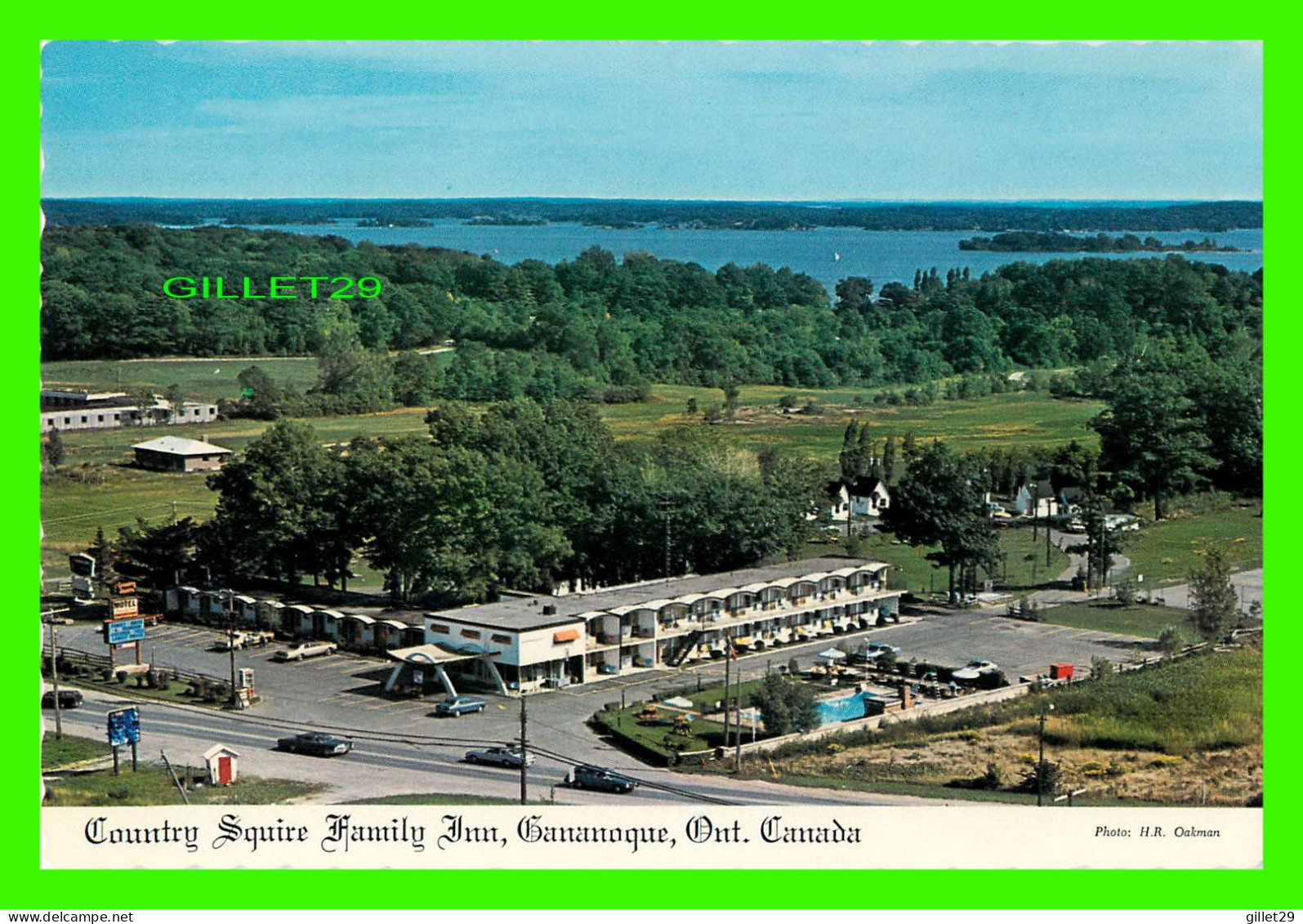 GANANOQUE, ONTARIO - COUNTRY SQUIRE FAMILY INN - PUB. BY PETERBOROUGH POST CARD CO LTD - - Gananoque