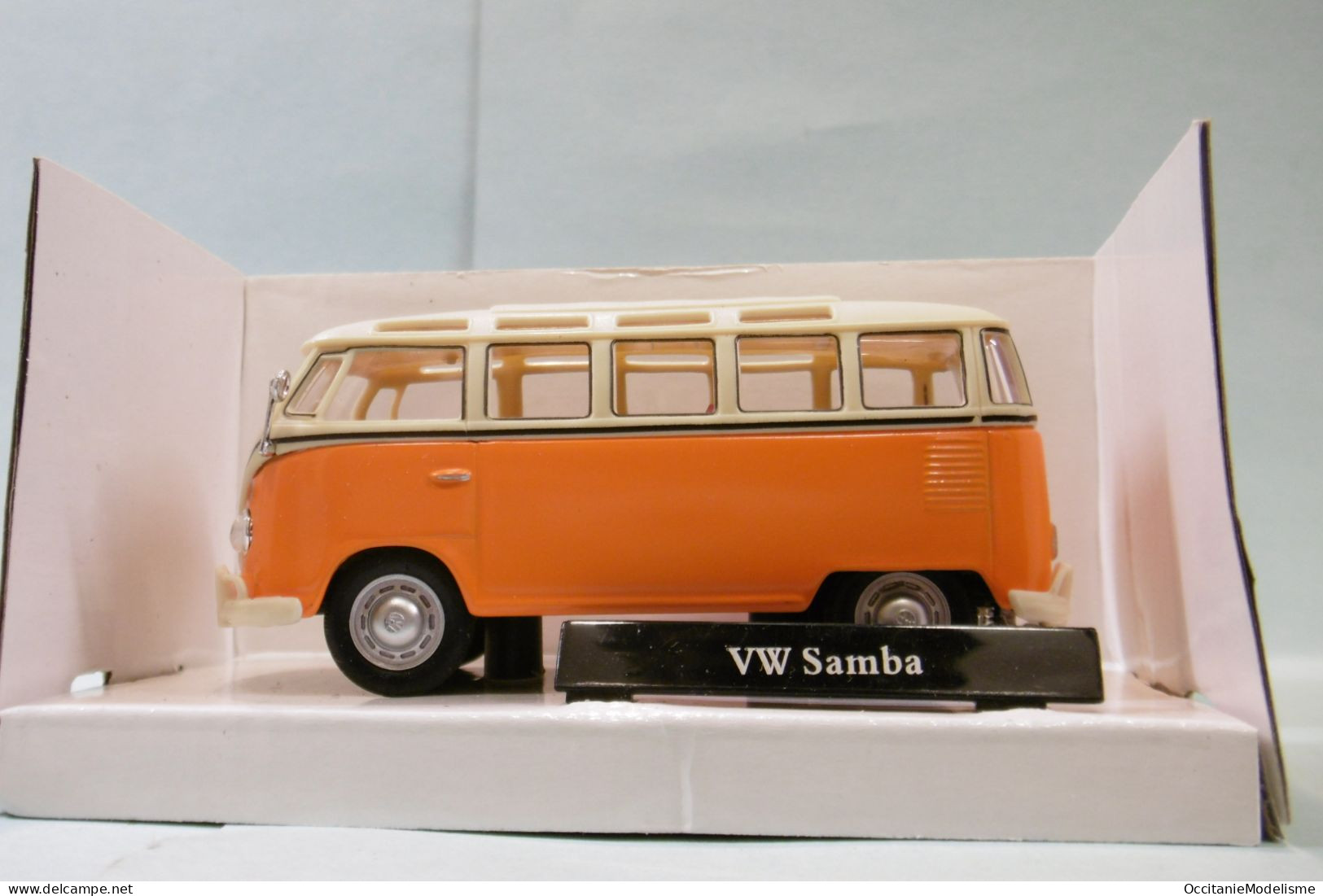 Cararama - VOLKSWAGEN VW T1 Combi SAMBA Orange 1/43 - Cararama (Oliex)