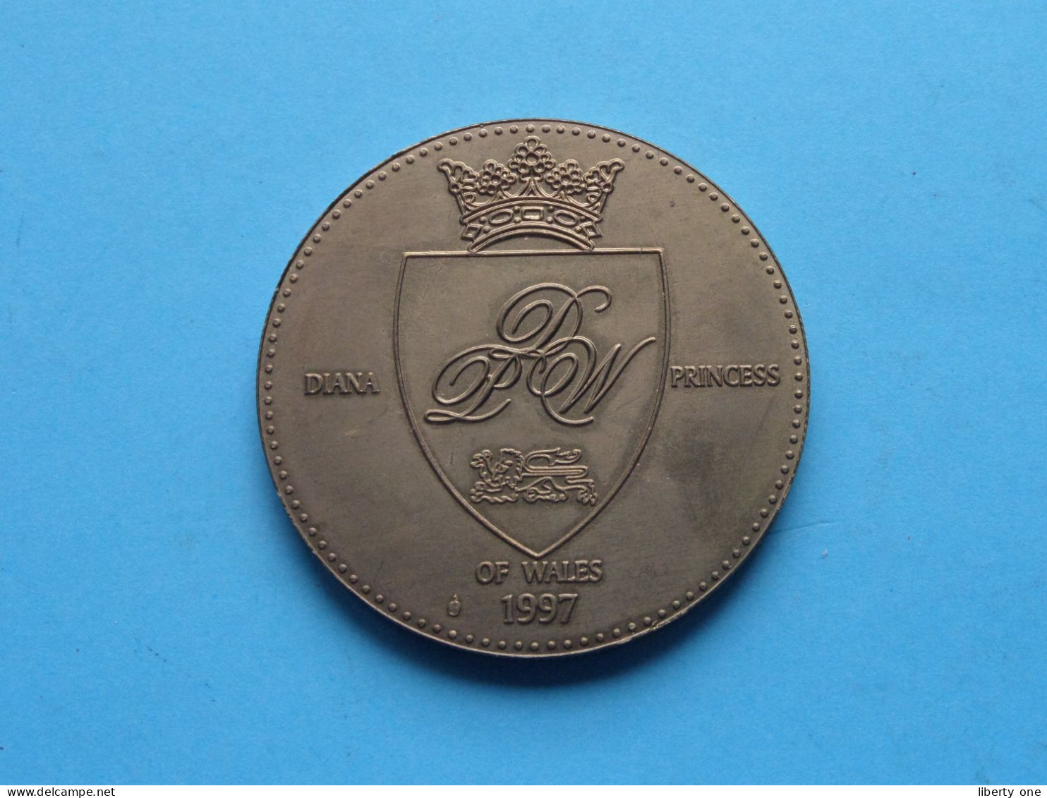 LADY DI - Diana Princess Of Wales 1997 ( See SCANS ) 33 Gr. / 41 Mm. ( Bronze ) 1961-1997 DIANA ( Belgium Coin ) ! - Pièces écrasées (Elongated Coins)