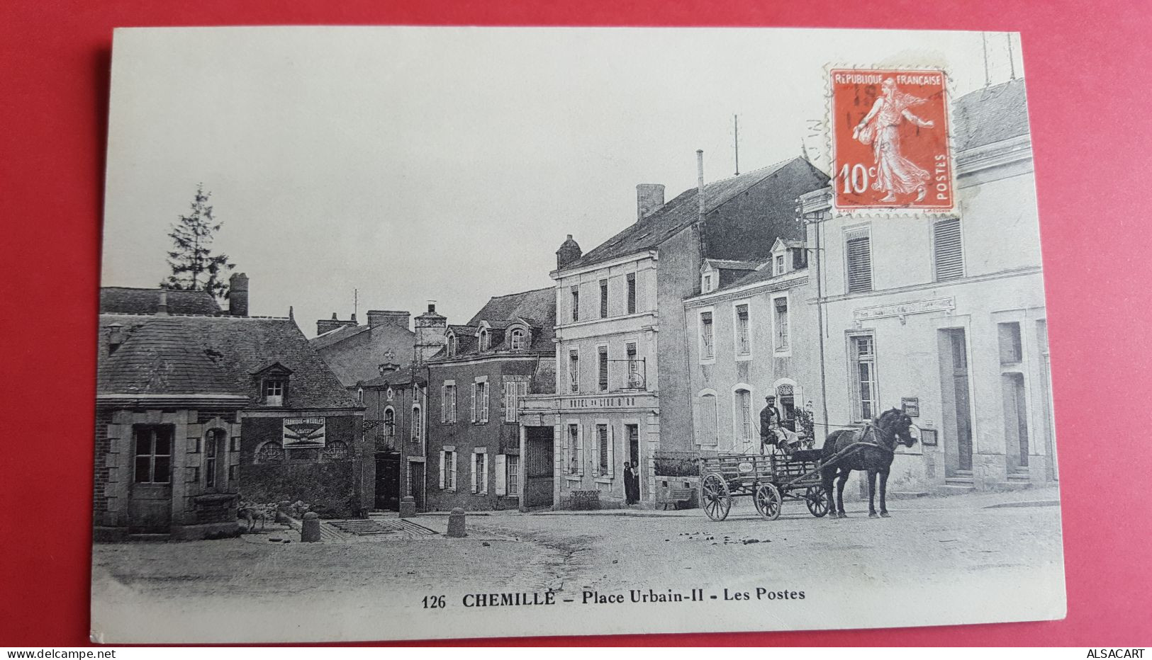 Chemille , Place Urbain II, Les Postes - Chemille