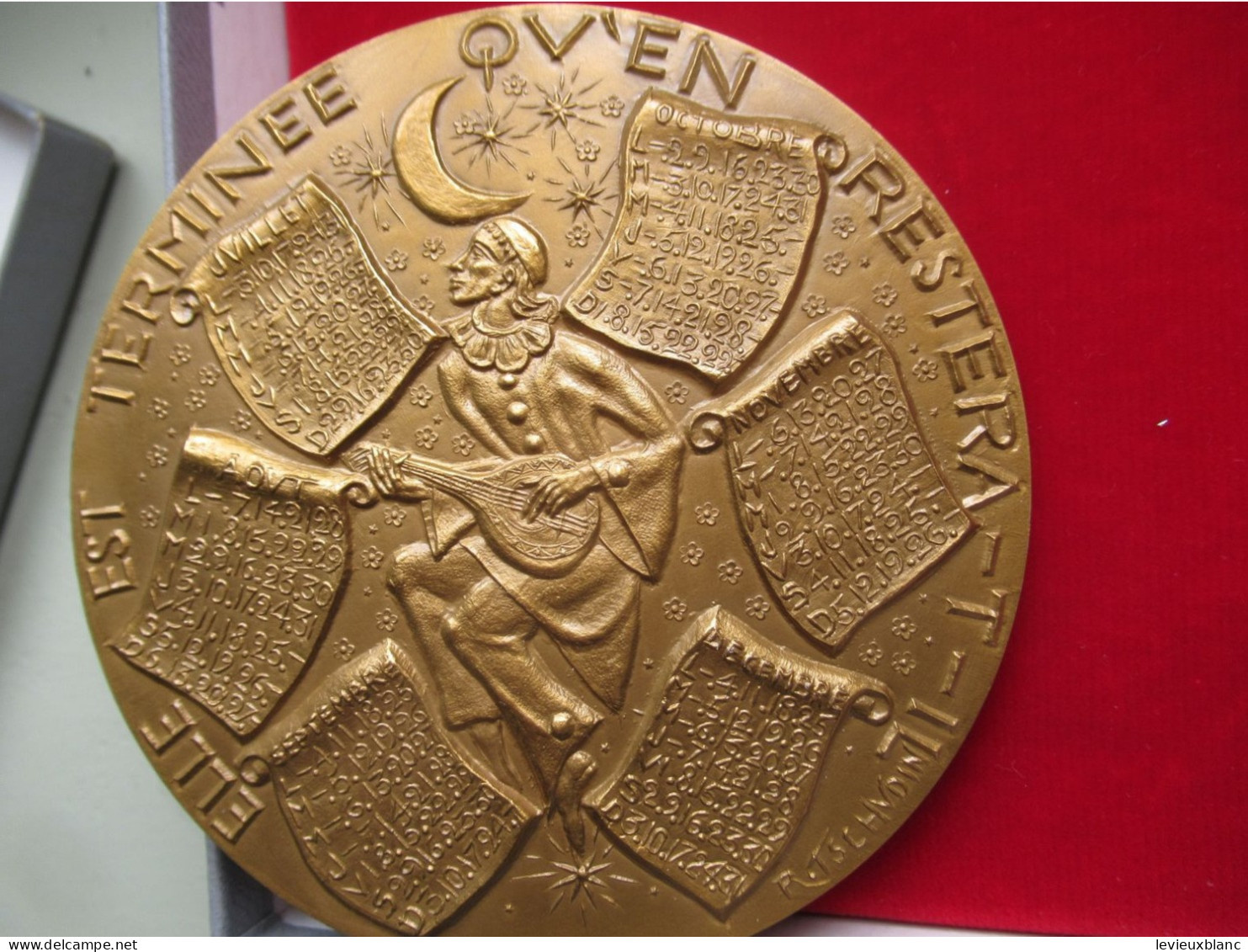 Magnifique Médaille de Table/Bronze Florentin/Calendrier/Arlequin & Pierrot/Voici l'année nouvelle/1978           MED433