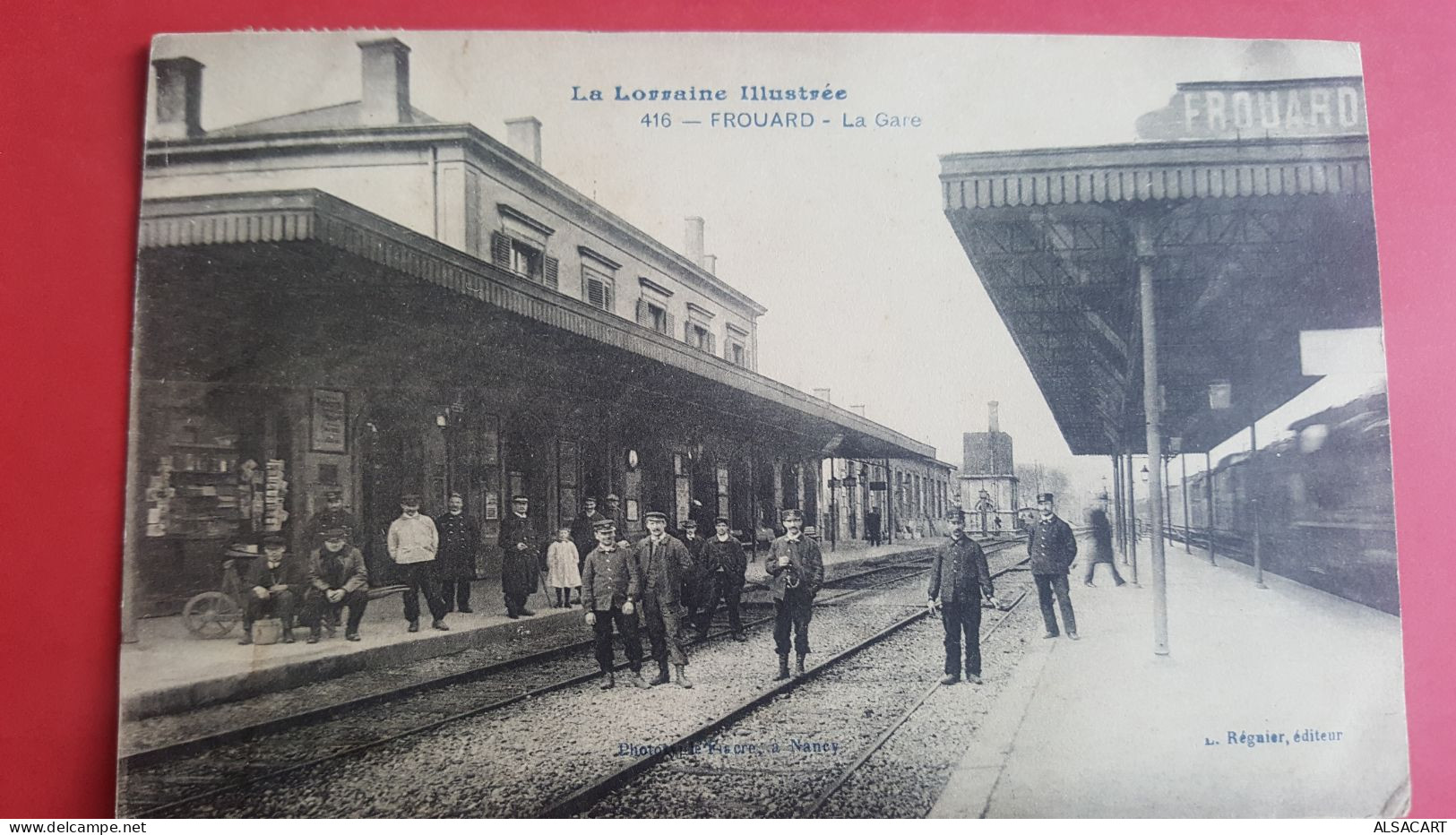 Frouart  54 , La Gare Avec Train - Gares - Avec Trains