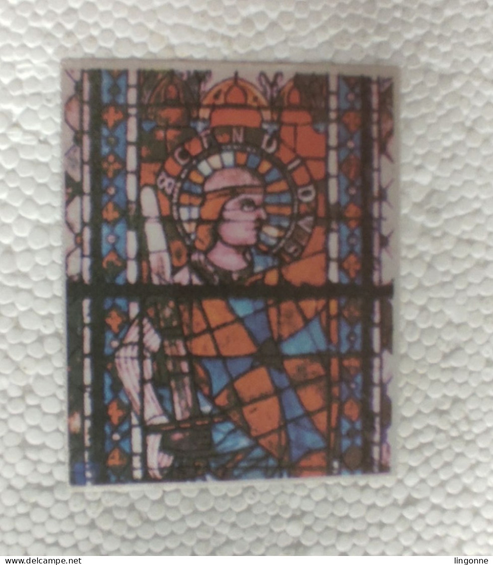 RARE OBJET PHILATELIQUE 1971 Cathédrale De Strasbourg  Timbre Sur SOIE D'enveloppe Premier Jour D'émission 7 X 5,5 Cm - Andere & Zonder Classificatie