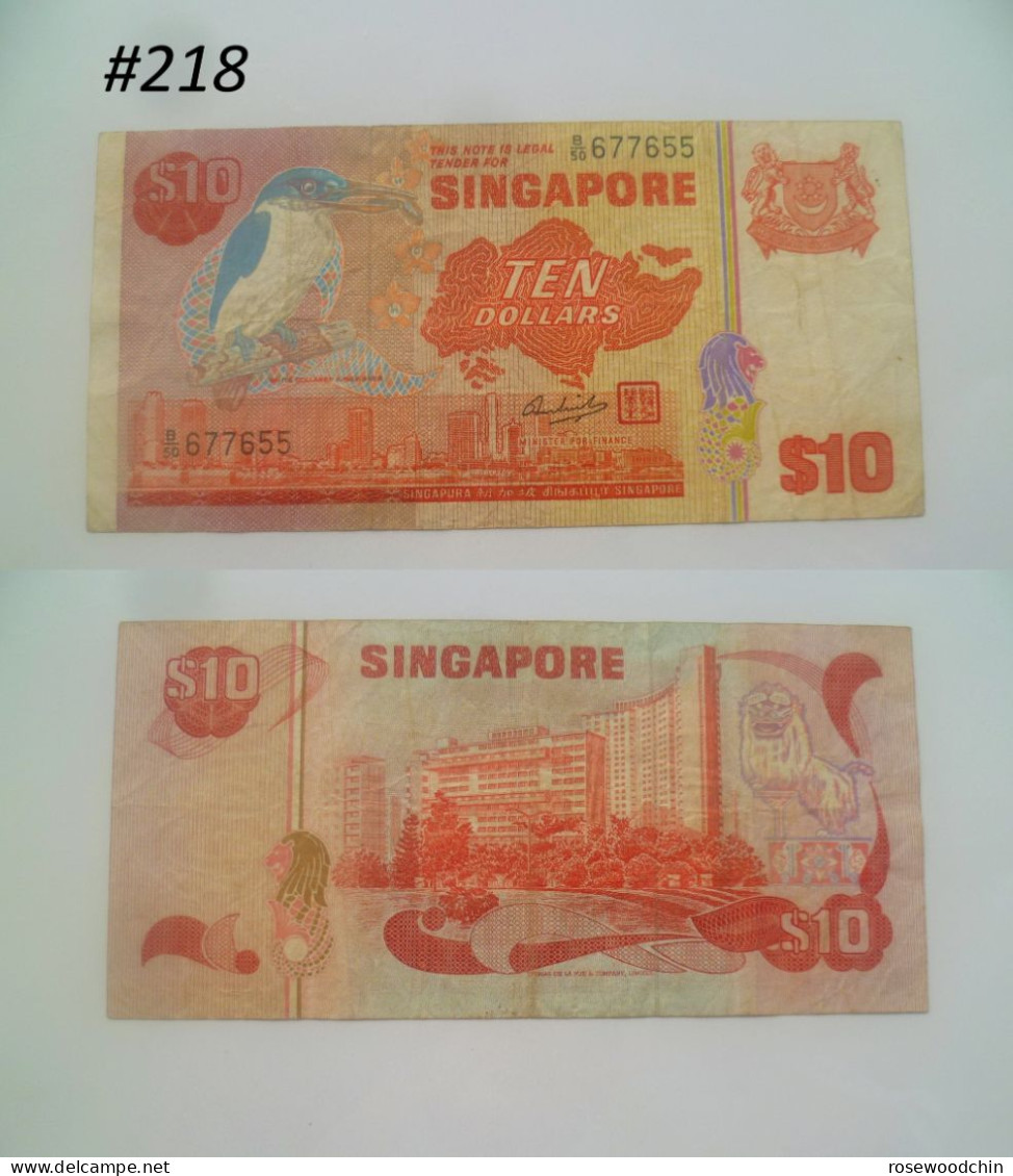 Vintage !  !!  One Pc. Of Singapore Old Banknote - $ 10 Bird Series Nice Number 677655 (#218) - Singapour