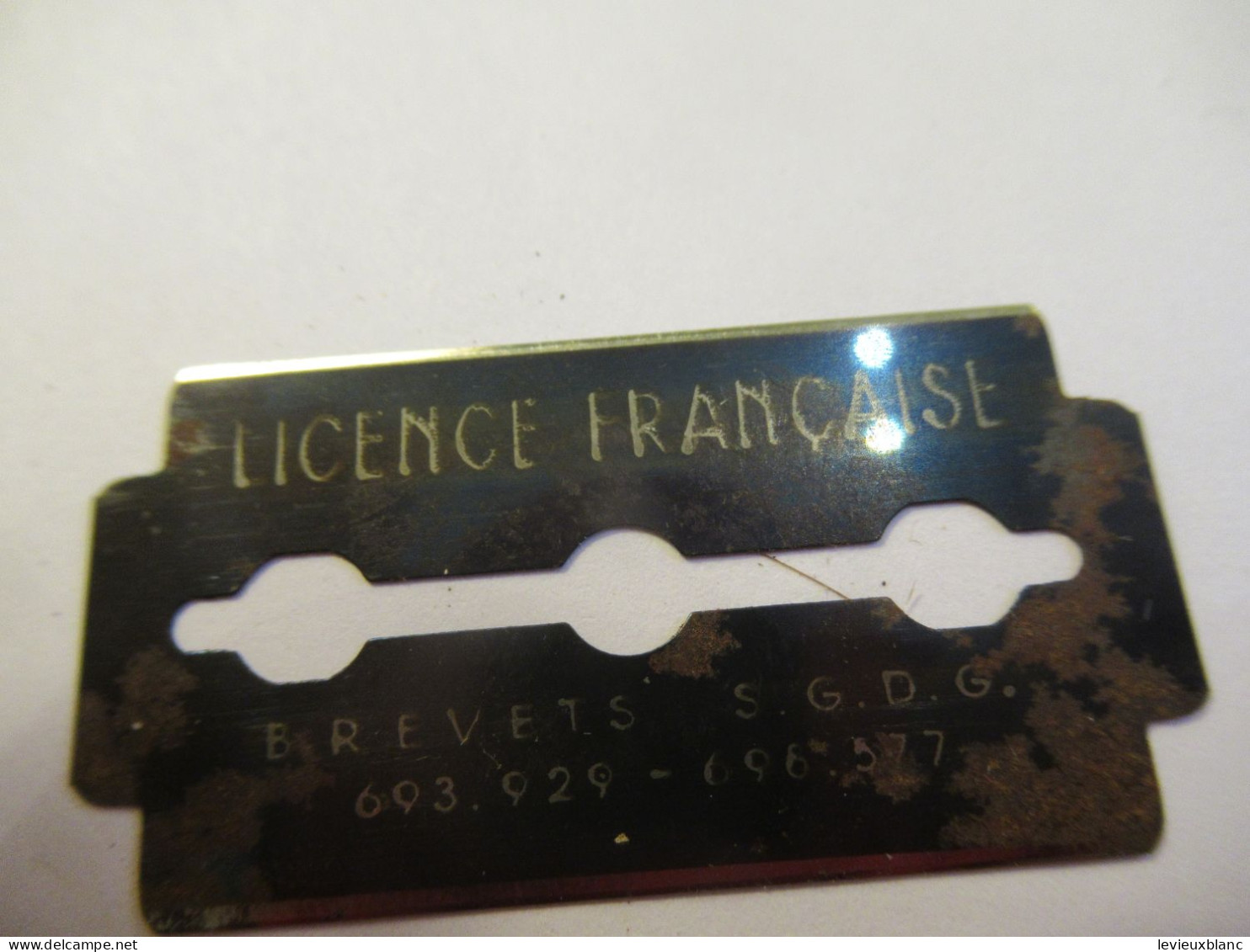 1 Lame De Rasoir / La Lame Du DIABLE/à Un Tranchant Du Diable /Made In France /Vers 1930-1940  PARF253 - Razor Blades