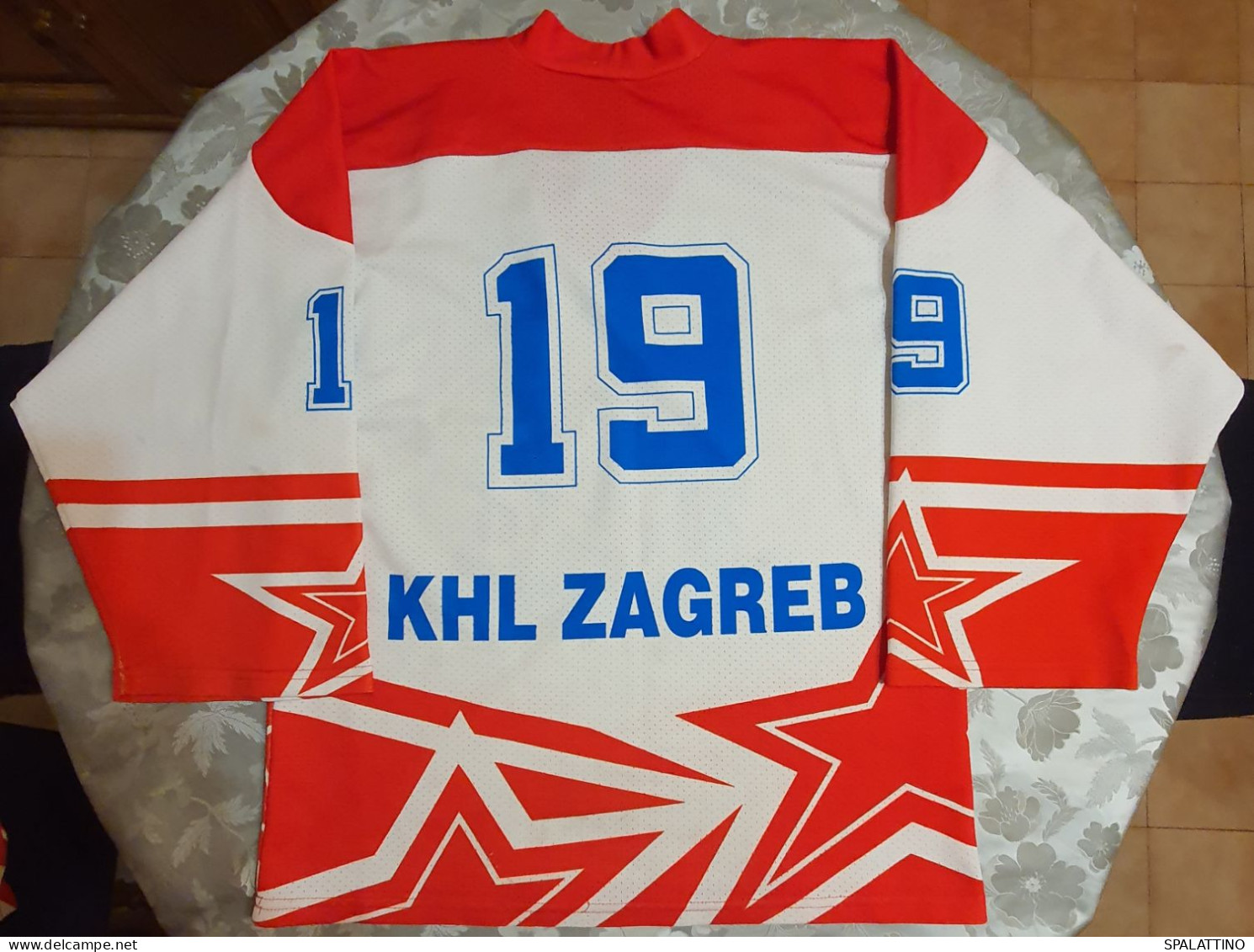 KHL ZAGREB, RARE VINTAGE MATCH WORN SHIRT 1987. ZAGI, UNIVERZIJADA - Uniformes Recordatorios & Misc