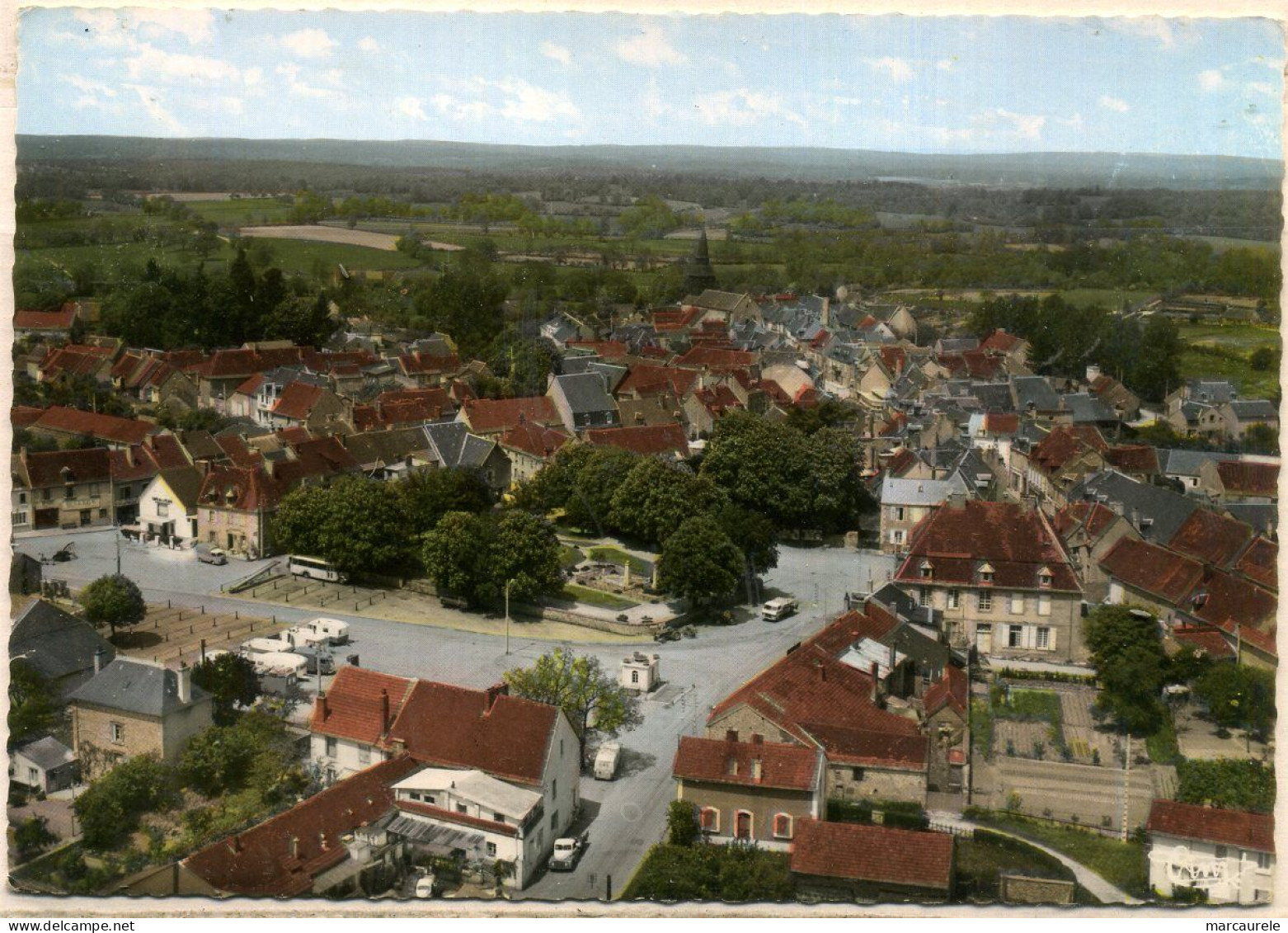 Cpsm Chénérailles (23)  Vue Générale Aérienne Du Bourg - Chenerailles