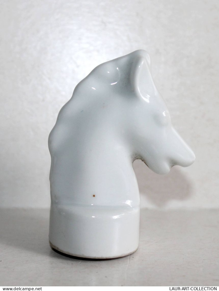 ANCIEN BOUCHON EN PORCELAINE - TETE DE CHEVAL, CAVALIER PIECE ECHEC ANIMAL H:7cm / ART DE LA TABLE (1505.6) - Andere & Zonder Classificatie