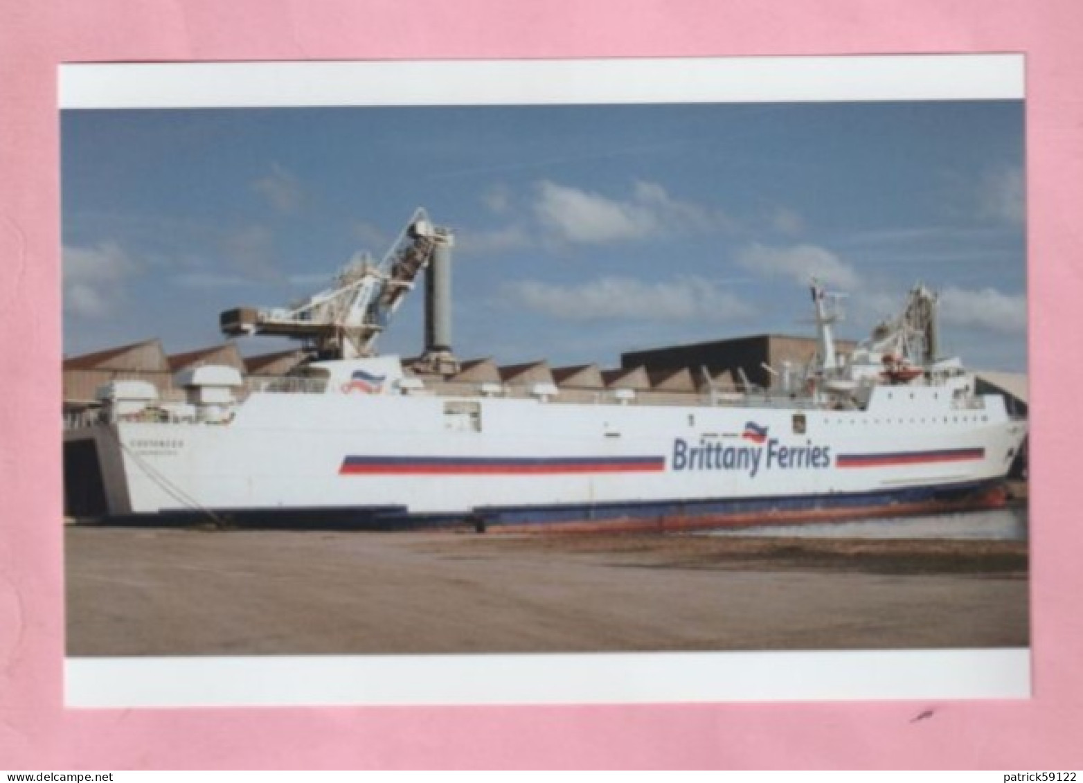 PHOTOGRAPHIE - PORT DE DUNKERQUE - BRITTANY FERRIES   " COUTANCES  " (4) FEERY BOAT / PAQUEBOT - Bateaux