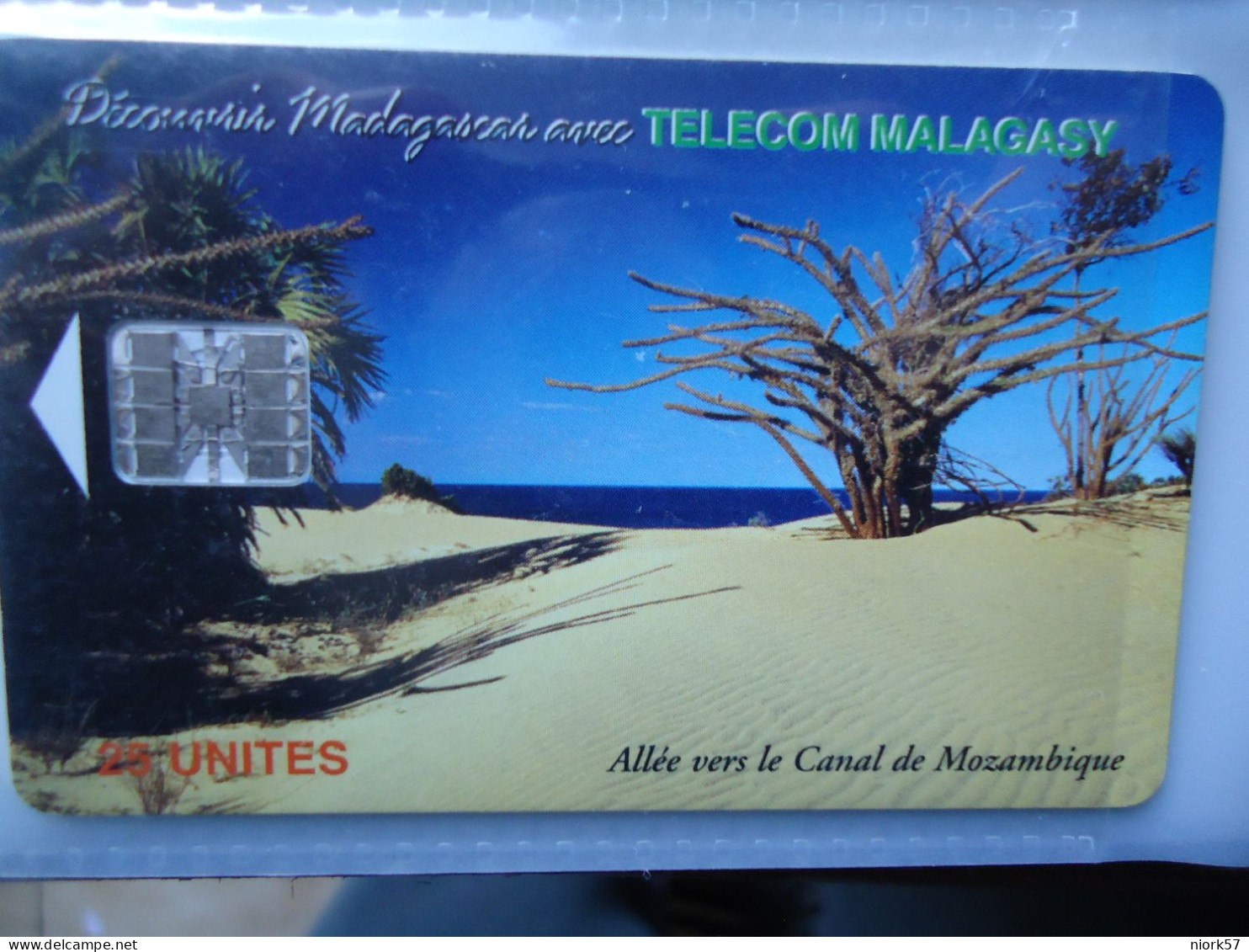 MALAGASY  MADAGASCAR USED CARD LANDSCAPES PLANTS - Madagaskar