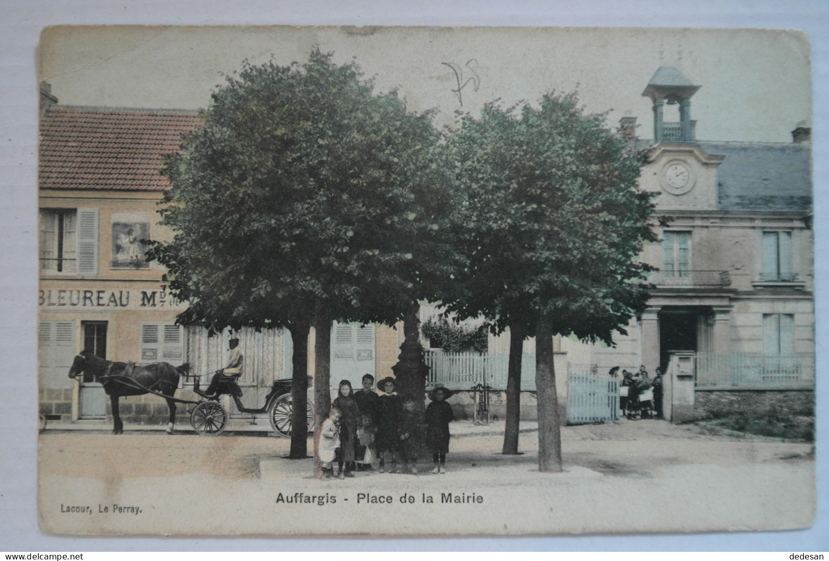 Cpa Auffargis Place De La Mairie - Couleur 1918 - TER24 - Auffargis