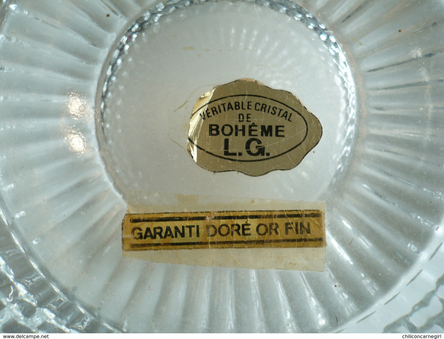 Gros Cendrier - Véritable Cristal De Bohème L.G. - Garanti Doré Or Fin - Quasi 1 Kilo - Finement Travaillé - Verre