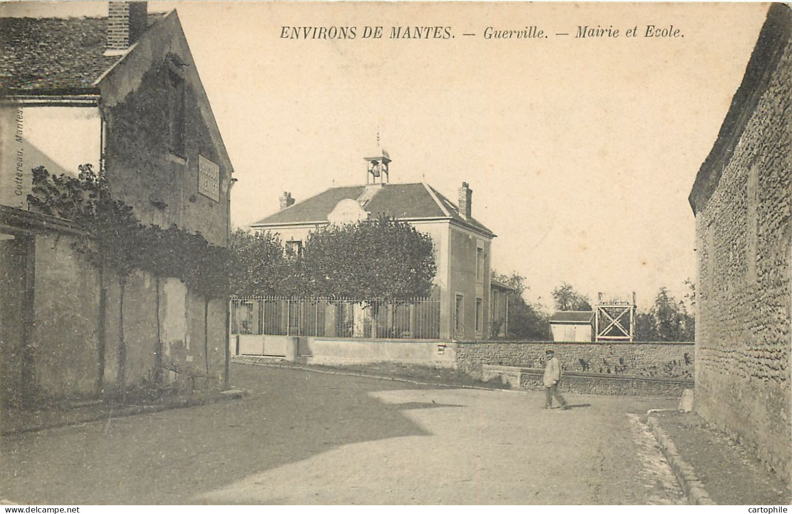 78 - GUERVILLE - Mairie Et Ecole - Guerville