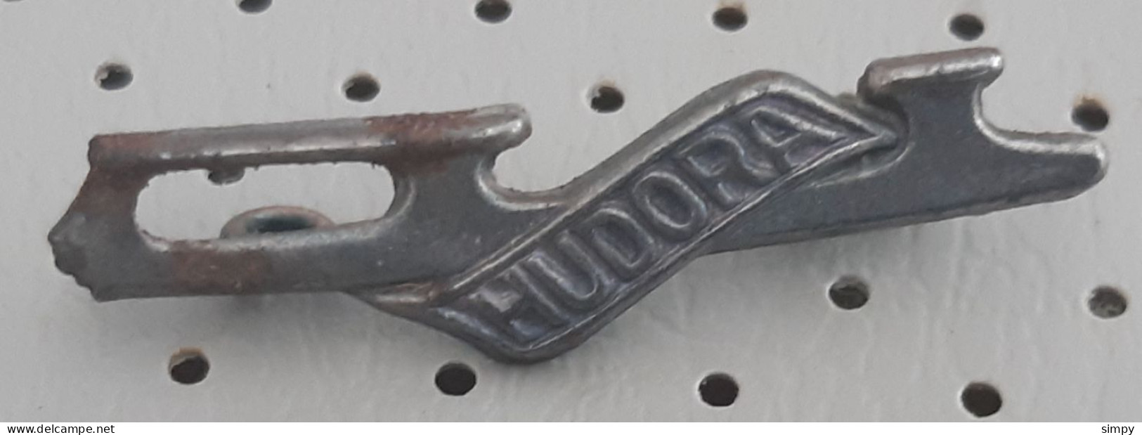 HUDORA Ice Hockey & Figure Skating Skate  Vintage Pin Badge - Kunstschaatsen