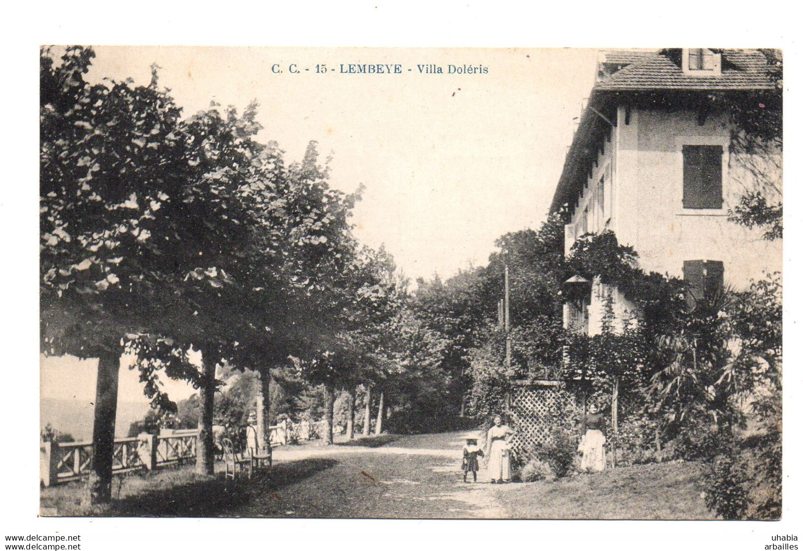 Lembeye.   Villa Doléris. - Lembeye