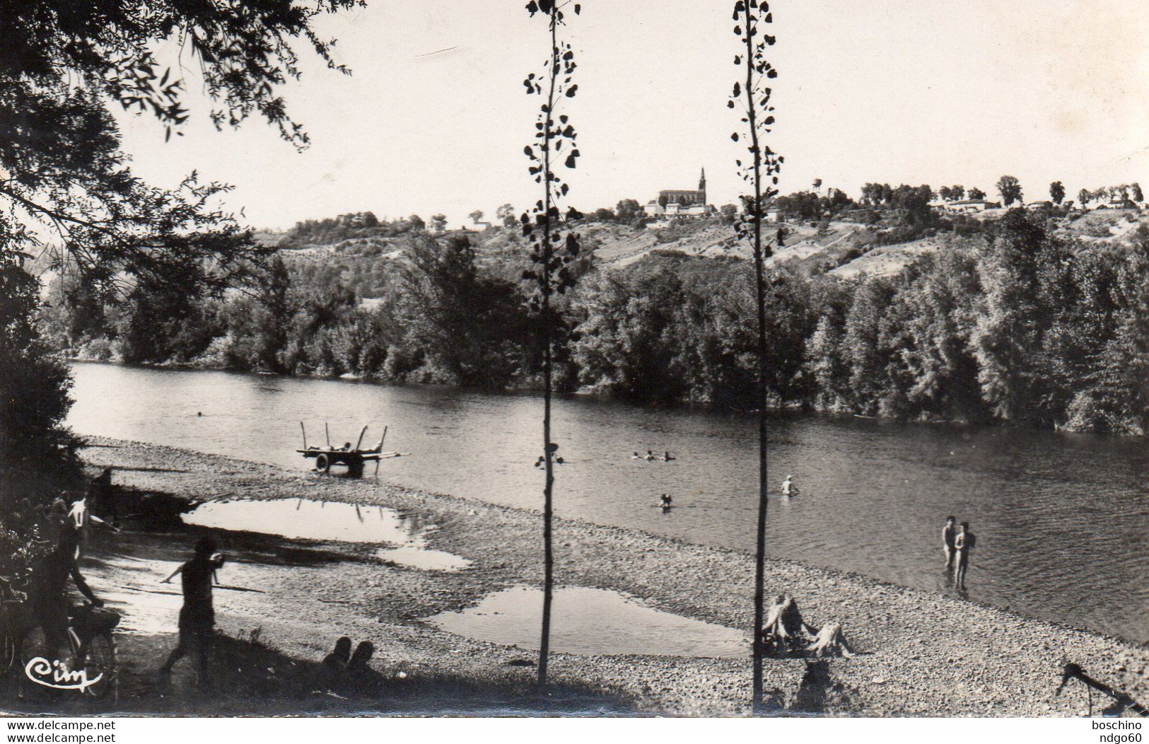 Lafrançaise - Plage Sur Le Tarn Et Perspective Sur Le Clocher - Lafrancaise