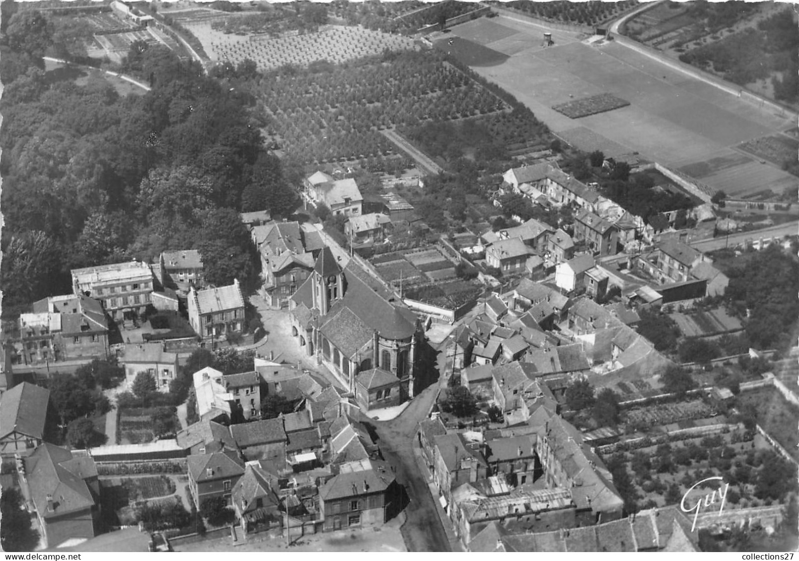 95-GROSLAY- VUE GENERALE ET EGLISE SAINT-MARTIN VUE DU CIEL - Groslay