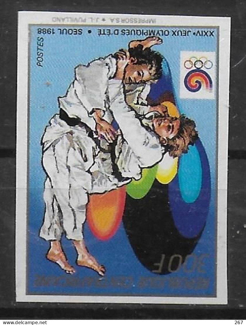 CENTRAFRIQUE  N° 798 * *  NON DENTELE  Jo 1988 Judo - Judo