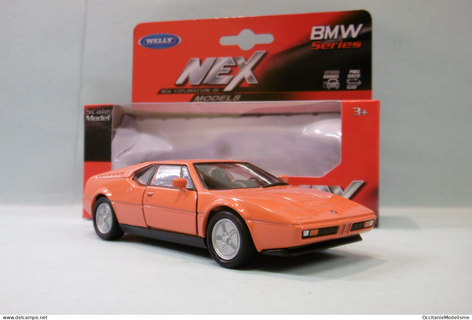 Welly Nex - BMW M1 Orange Réf. 43780 BO 1/38 - Scale 1:32