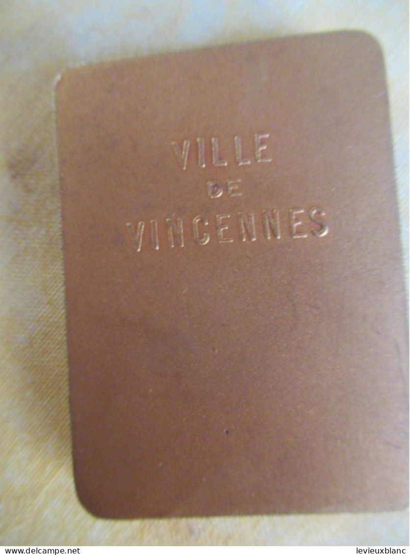 Médaille De Table  /Ville De VINCENNES Avec écusson  émaillé/Vue Du FORT / Bronze Doré/ Vers 1950 - 1970     MED461 - Autres & Non Classés