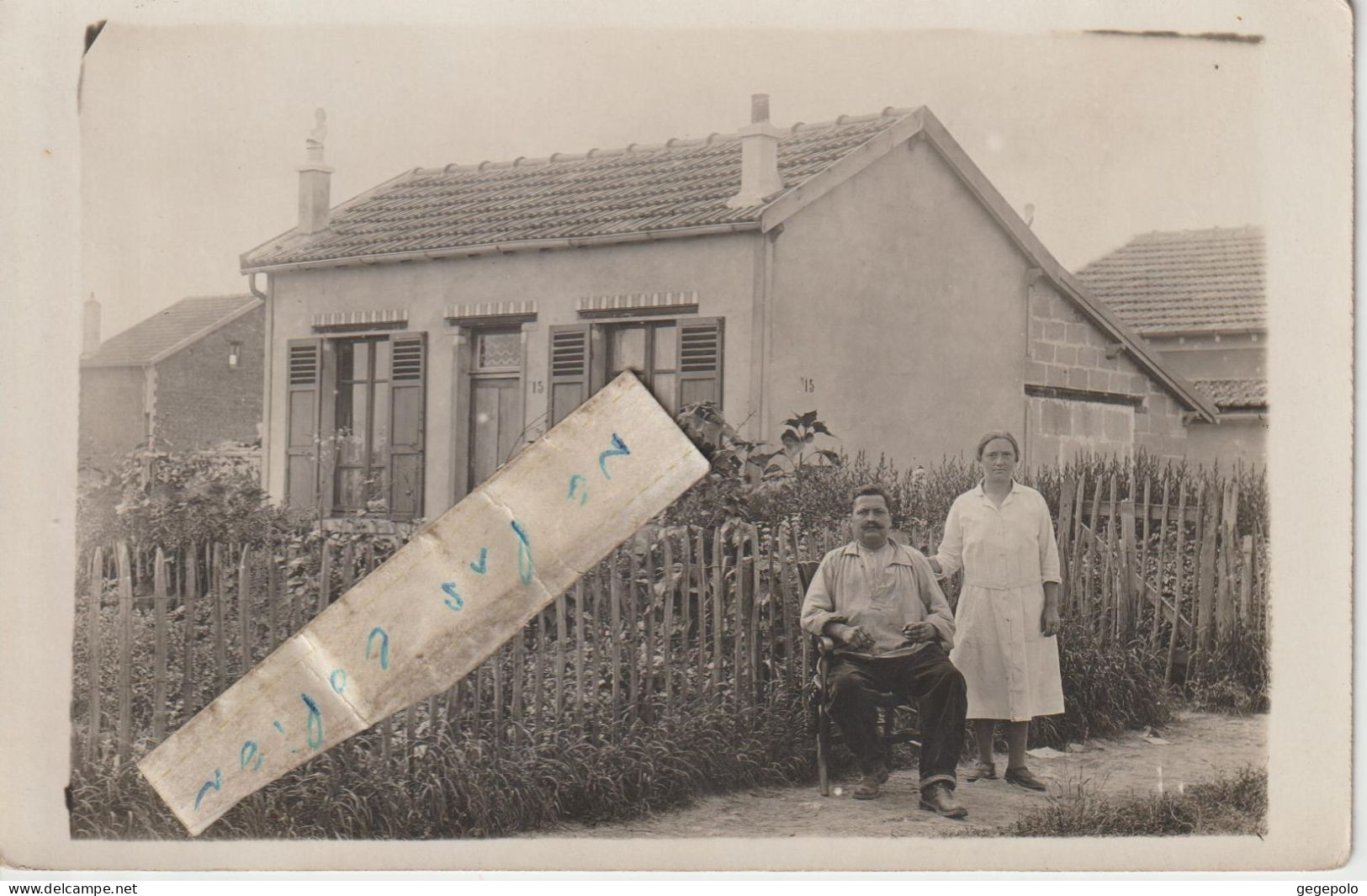 SAVIGNY Sur ORGE - Un Couple Qui Pose Devant Leur Maison Située 15  Rue Jean-Jaurès ( Carte Photo ) - Savigny Sur Orge