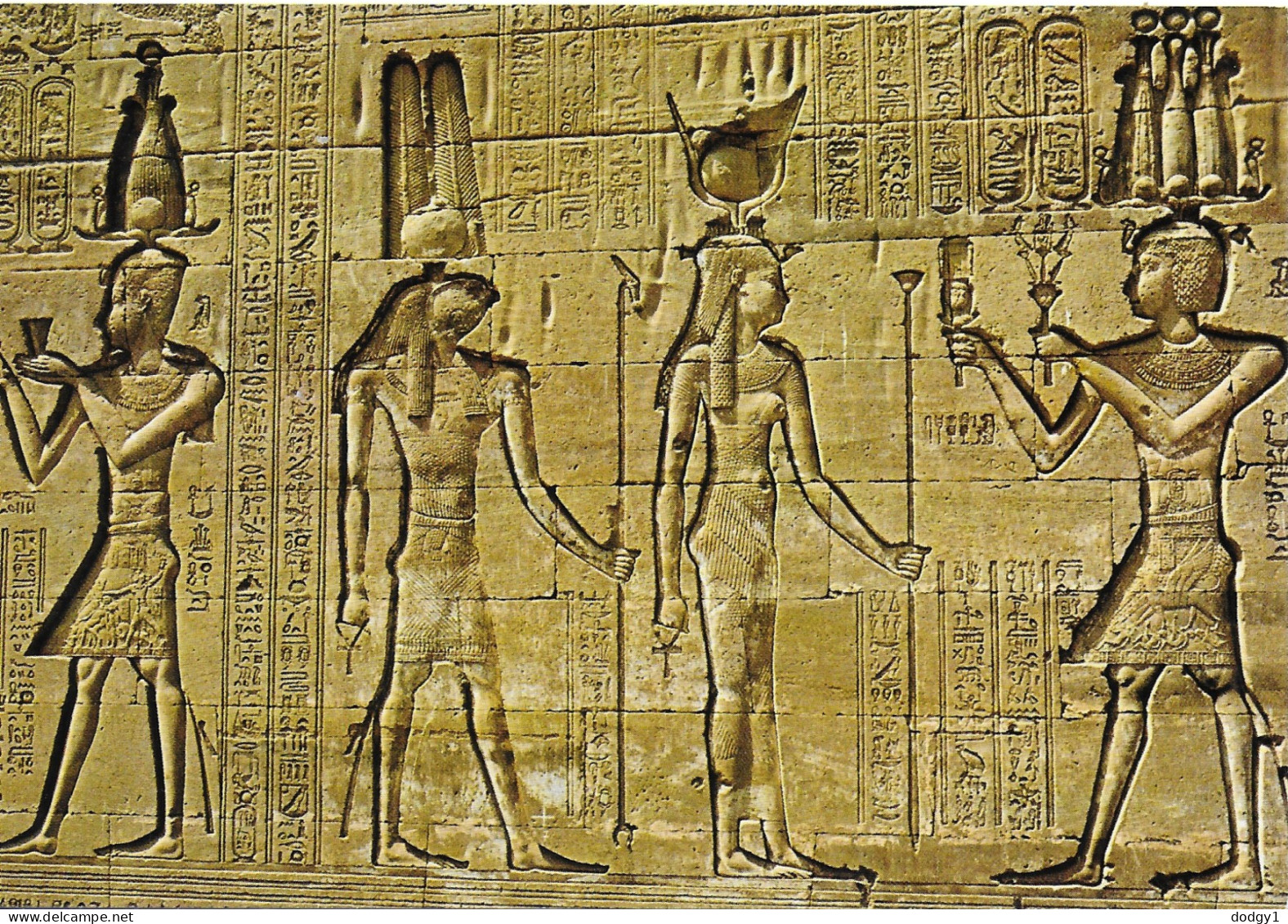 RELIEFS ON HATOR TEMPLE, DENDERA, EGYPT. UNUSED POSTCARD   Ke2 - Qina