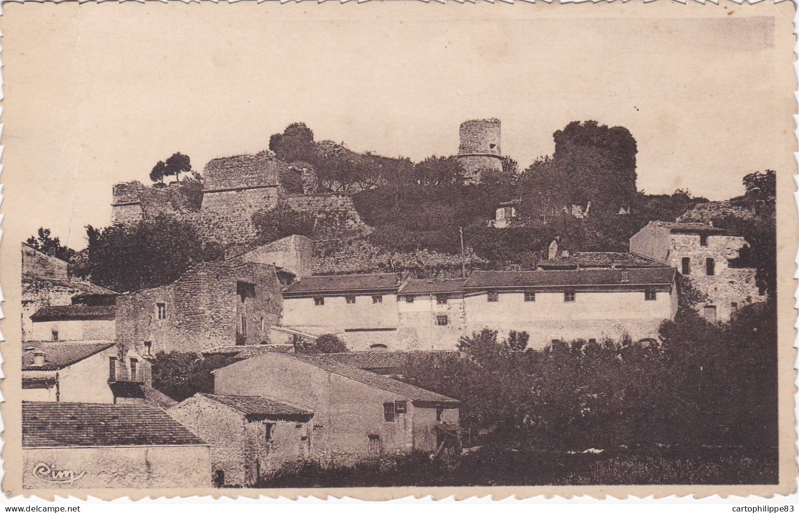 VAR 83 SALERNES VIEUX CHATEAU - Salernes