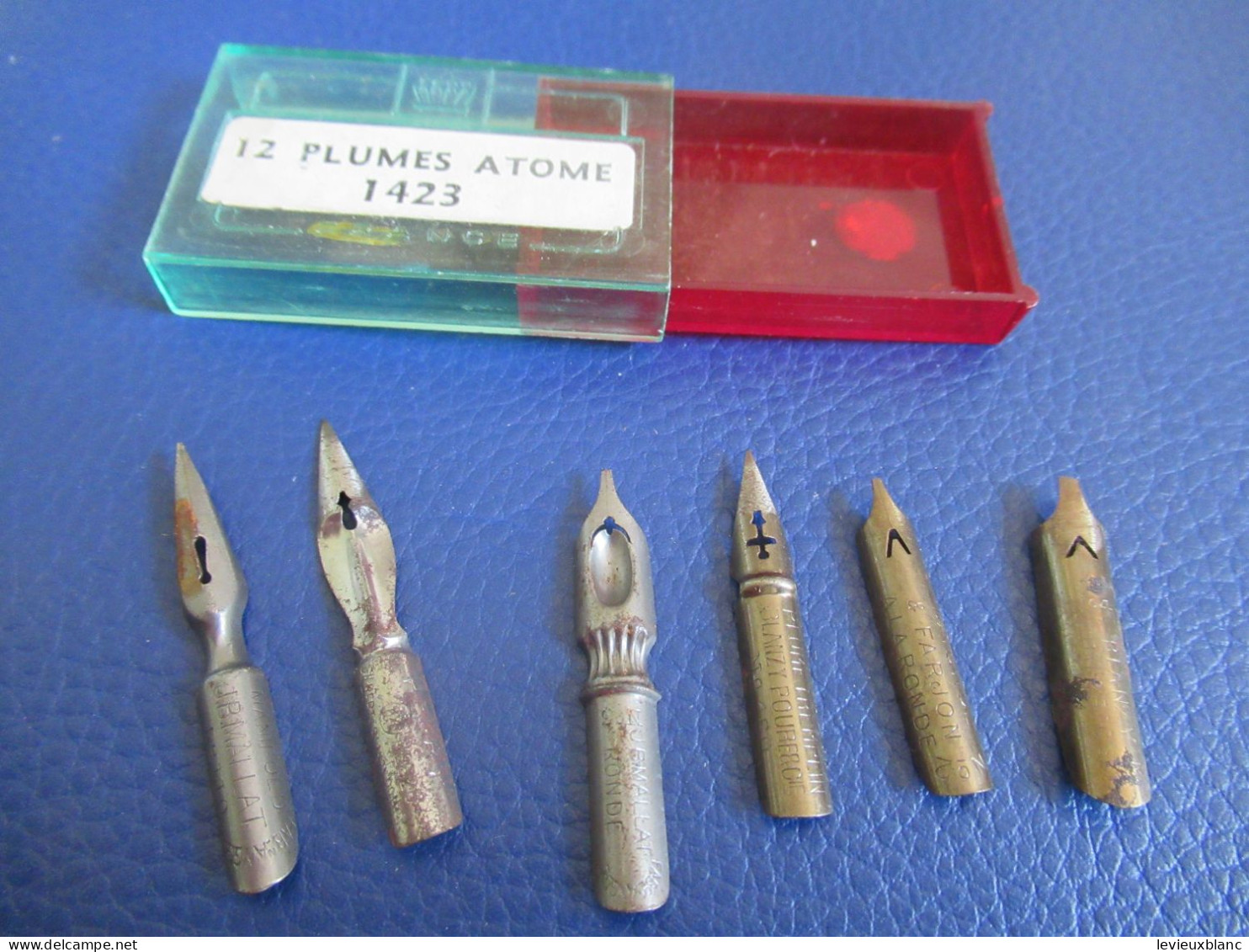 12 Plumes Atome/1423/ Avec étui Couronné/ France / Vers 1945 -1965    CAH353 - Pens