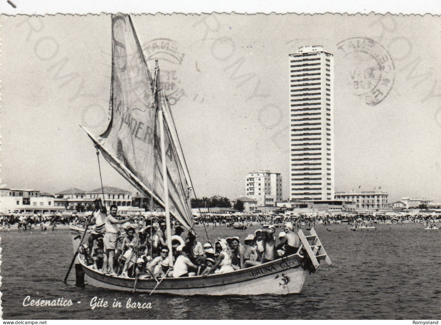 CARTOLINA  CESENATICO,CESENA,EMILIA ROMAGNA-GITE IN BARCA-SPIAGGIA,MARE,SOLE,ESTATE,VACANZA,BELLA ITALIA,VIAGGIATA 1961 - Cesena