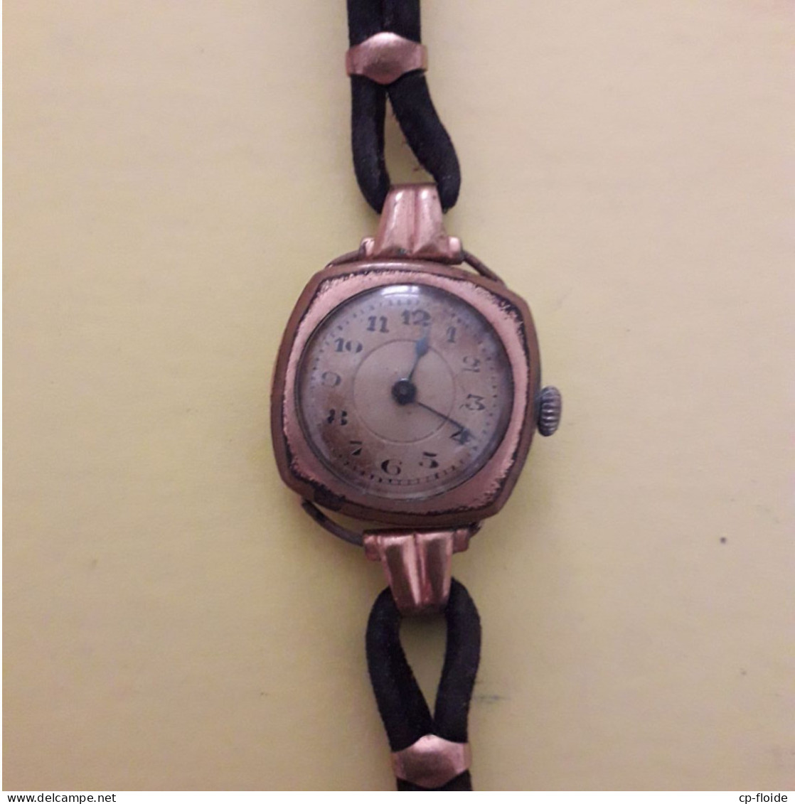 HORLOGERIE . MONTRE ANCIENNE DE FEMME - Réf. N°41PO - - Moderne Uhren