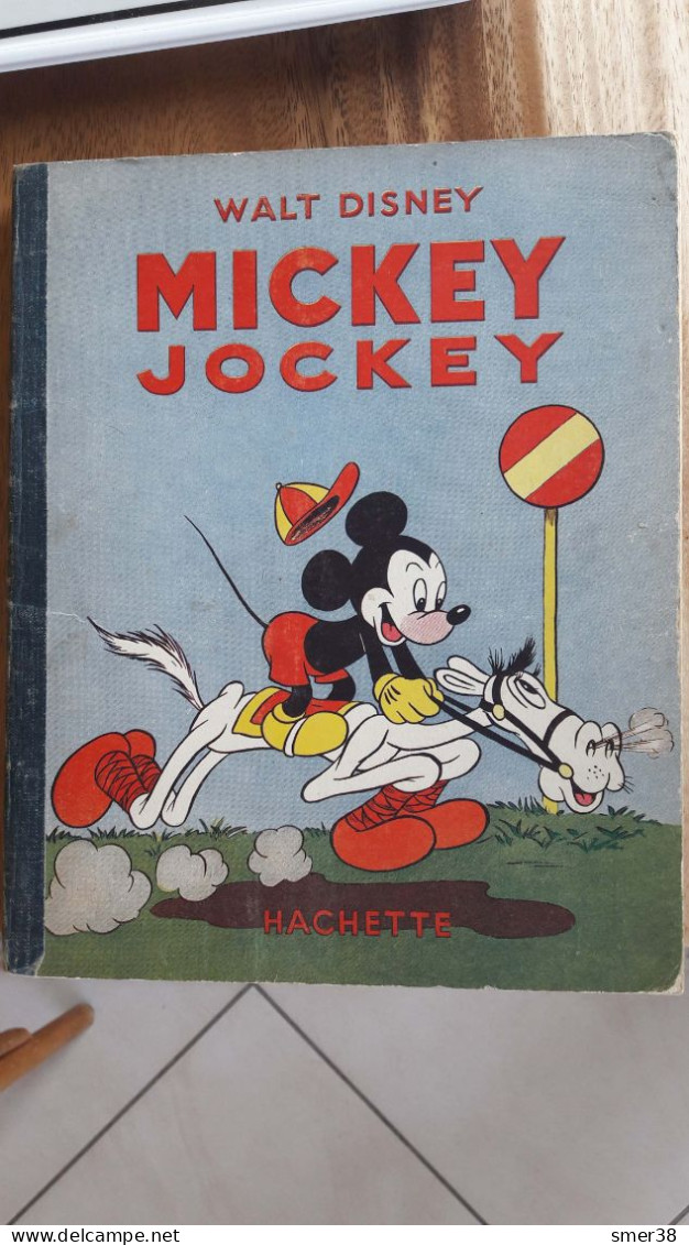 Livre ancien Cendrillon Hachette Walt Disney bande dessinée BD 1978
