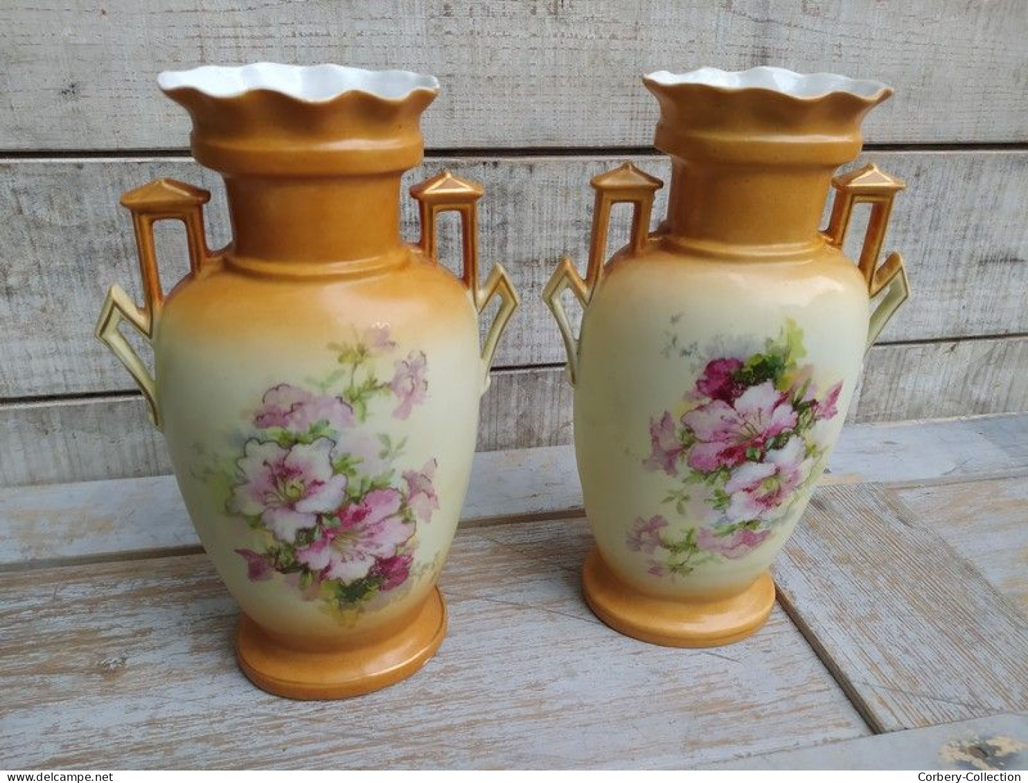 Paire de Vases Art Nouveau Porcelaine Victoria Austria