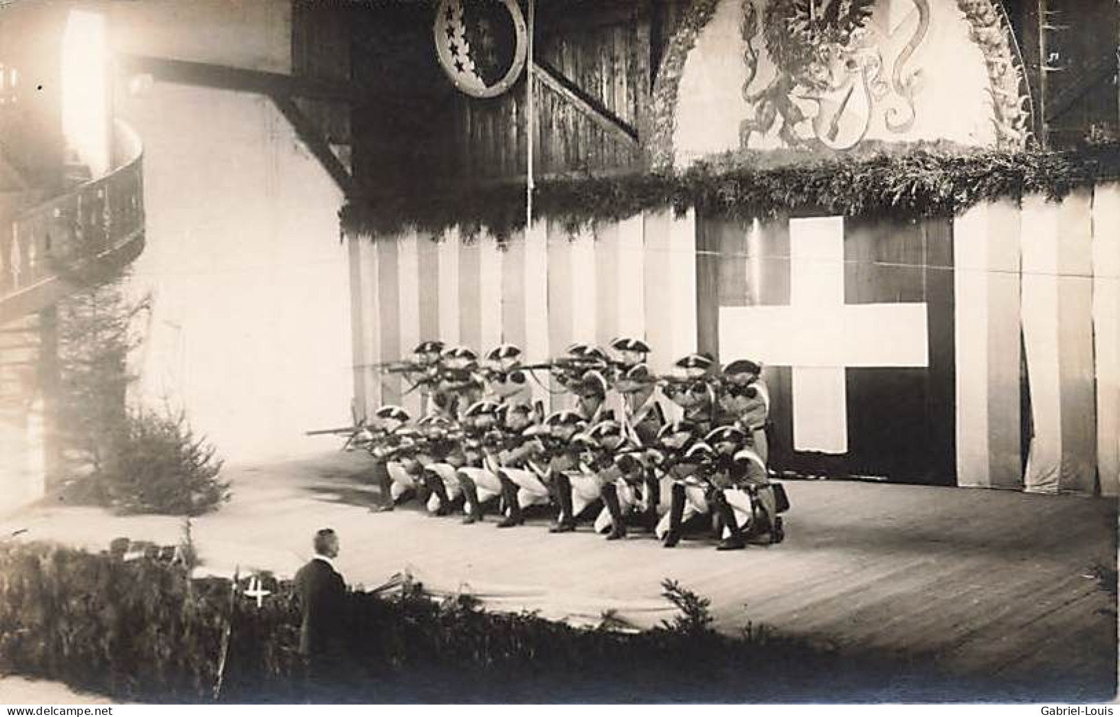 Carte-Photo Armée Suisse - Schweizer Armee - Militaria Dubendorf Zürich Walliser Flagge Historische Rekonstruktion - Dübendorf