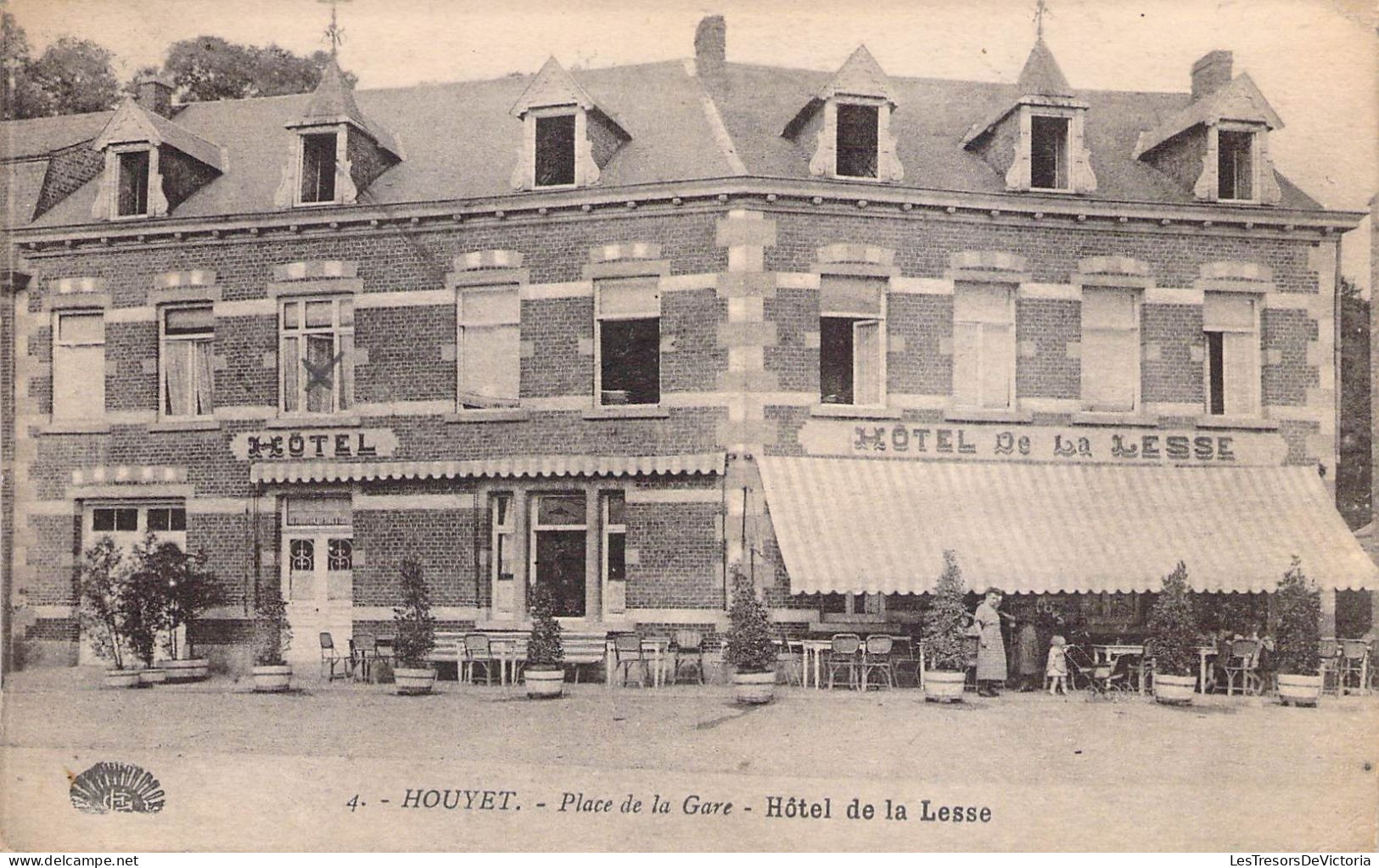 Belgique - Houyet - Place De La Gare - Hotel De La Lesse -  Henri Georges - Carte Postale Ancienne - Houyet