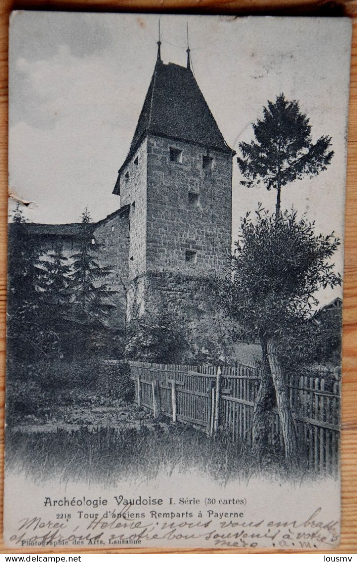 Archéologie Vaudoise - Tour D'anciens Remparts à Payerne - Déchirure Bord Gauche - (n°26562) - Payerne