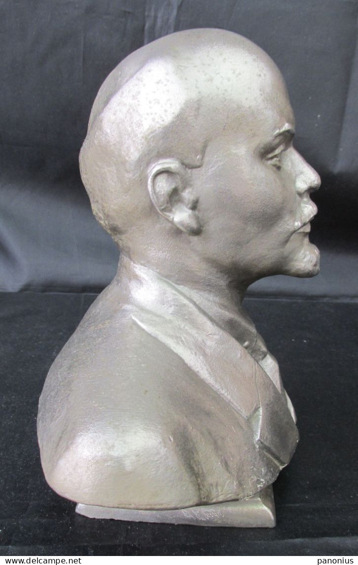 V. ILIC LENIN RUSSIA, COMMUNIST LEADER, BUST SCULPTURE - Métal