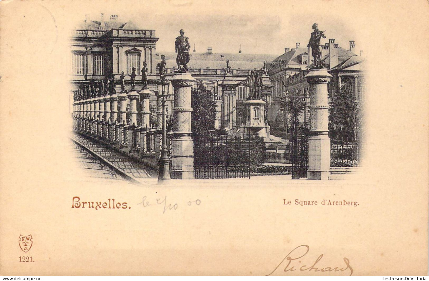 BELGIQUE - Bruxelles - Le Square D'Arenberg - Carte Postale Ancienne - Marktpleinen, Pleinen
