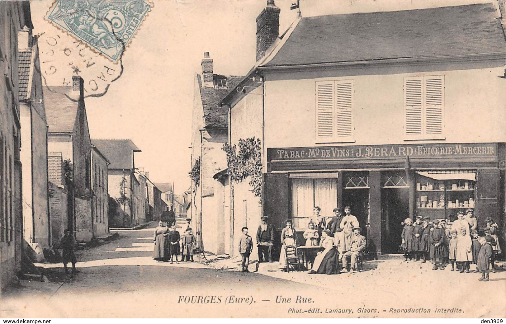 FOURGES (Eure) - Une Rue - Epicerie J. Bérard - Voyagé 1905 (2 Scans) Albertine Gruel, 11 Rue De Constantine, Elbeuf 76 - Fourges