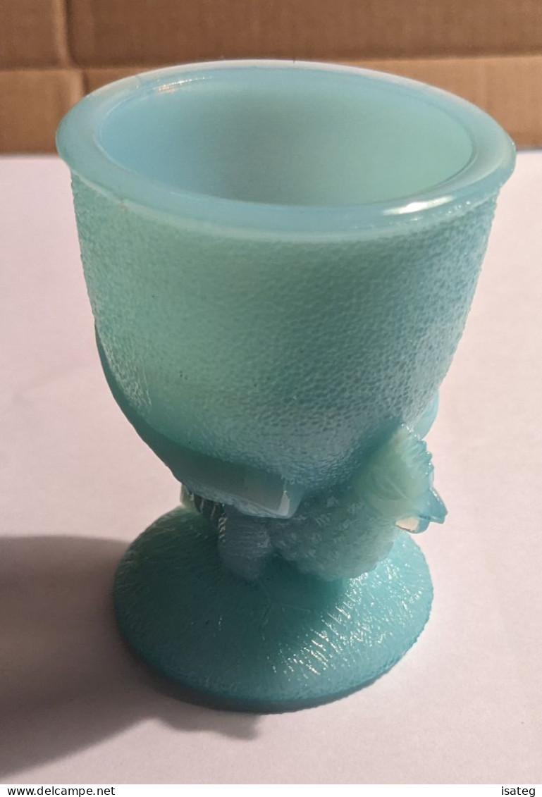 Coquetier Vintage Vallerysthal En Opaline Bleue - Egg Cups