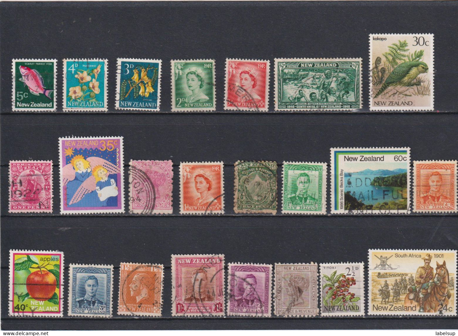 Lot De Vieux Timbres Oblitérés De Nouvelle Zélande De  Années Diverses N° - Collections, Lots & Series