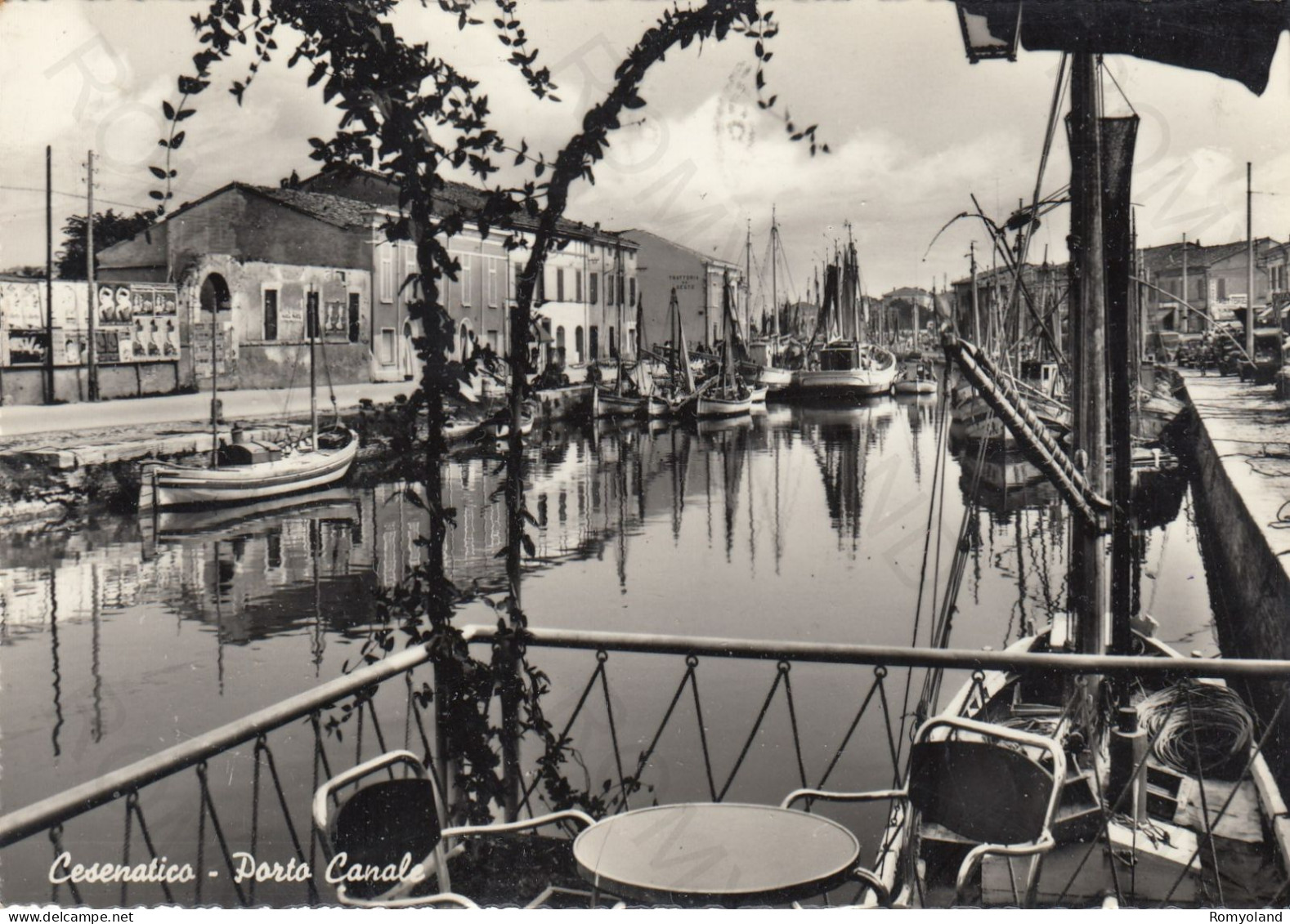 CARTOLINA  CESENATICO,CESENA,EMILIA ROMAGNA-PORTO CANALE-SPIAGGIA,MARE,ESTATE,VACANZA,BELLA ITALIA,VIAGGIATA 1957 - Cesena