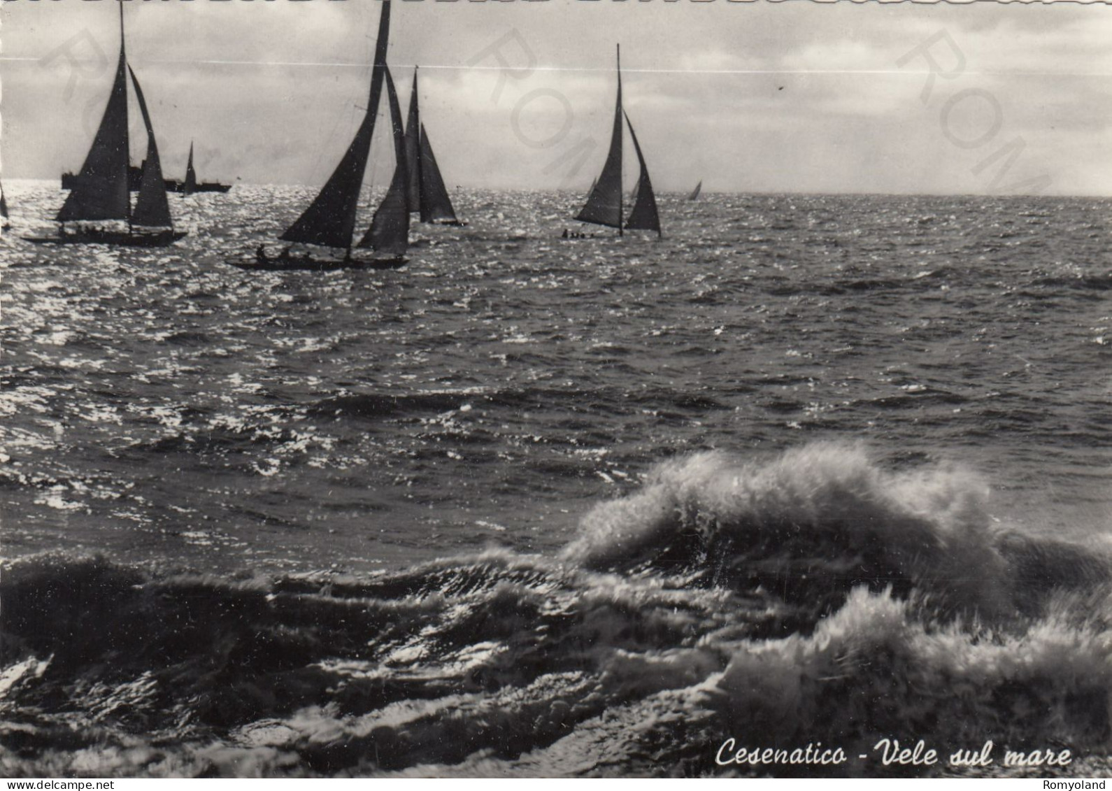 CARTOLINA  CESENATICO,CESENA,EMILIA ROMAGNA-VELE SUL MARE-SPIAGGIA,MARE,ESTATE,VACANZA,BELLA ITALIA,VIAGGIATA 1957 - Cesena