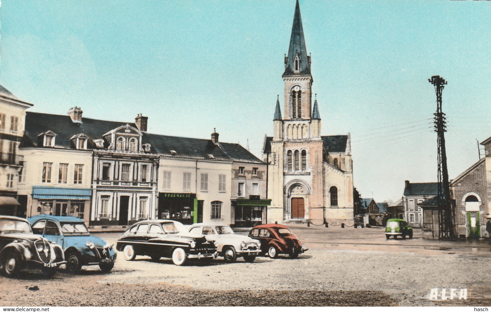 4900 90 Goderville, La Place Du Marché.   - Goderville