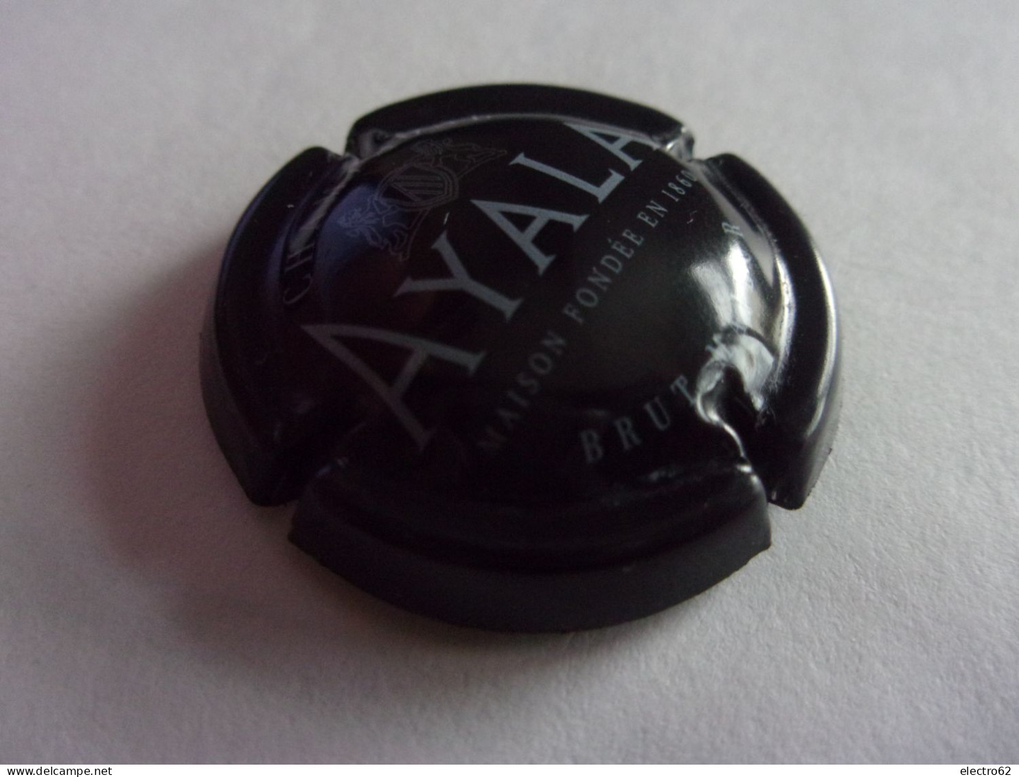 Capsule Cap's De Champagne AYALA   Brut Majeur - Mumm GH